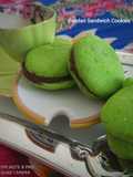Pandan Sandwich Cookies ala Mbak Carolina