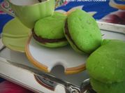 Gambar hazelnut chocolate chip cookies