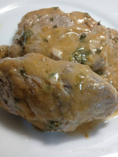 Una foto de Solomillo ibérico salseado
