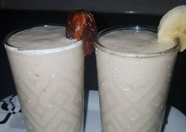 Dates banana milkshake