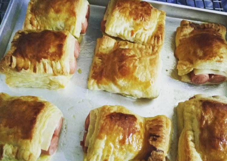 Resep Sausage Rolls Alias Sosis Roll Pastry Simpel Oleh Feirina Cookpad