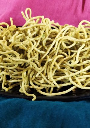પાલક ફૂદીના સેવ (palak Pudina Sev recipe In Recipe) રેસીપી મુખ્ય ફોટો