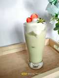 Float matcha latte
