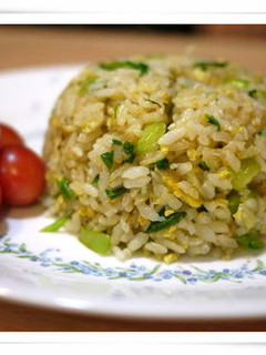 翡翠吻仔魚蛋炒飯 的食譜成品照片