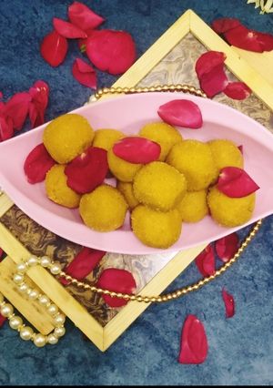 A picture of Moong dal ladoo 😋😋❤️😋.