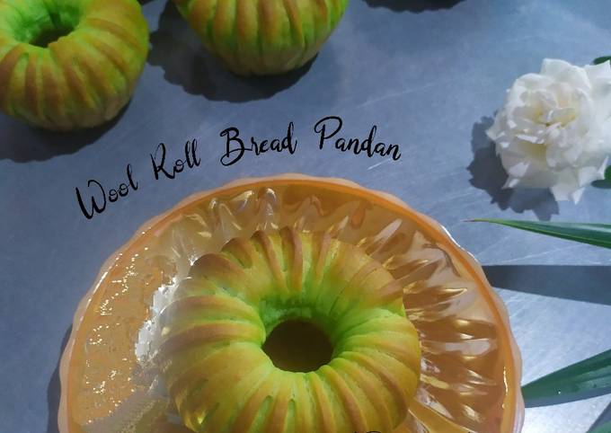 Mini Wool roll Bread Pandan