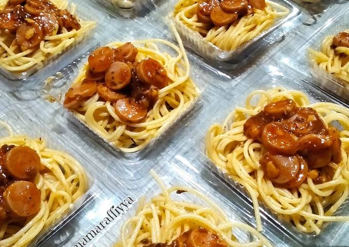 Resep Spaghetti Sosis Mini Oleh Mamaraffiyya Cookpad