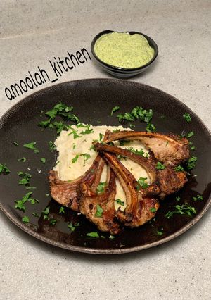 A picture of Lamb Chops with Walnut Sauce.