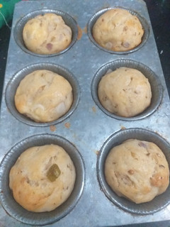 A picture of Potato Bread cups.