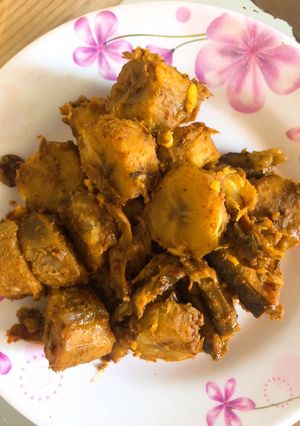 Hình của món Lươn om chuối xanh.