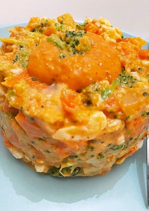 Una foto de Verduras al vapor con romesco