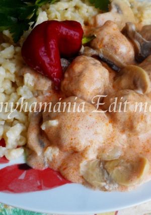 Bakonyi betyár gombóc, galuskával recept fotója
