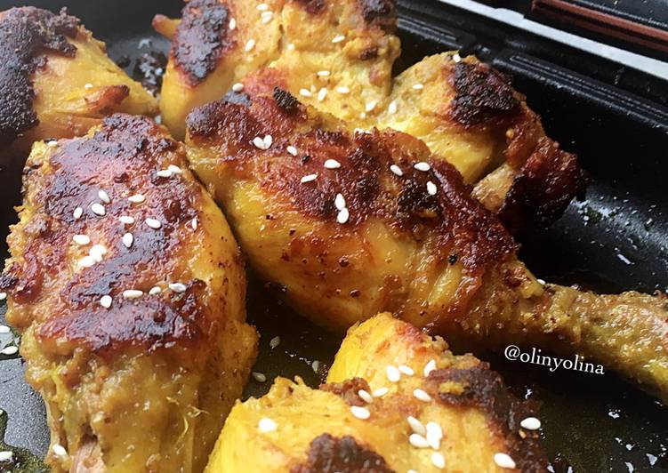 5 Resep: Ayam Panggang Bumbu Kuning yang Lezat Sekali!
