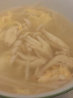 [好菇多多] 菇菇豆薯蛋花湯 的食譜成品照片
