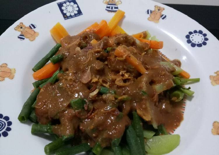Pecel sayur Pecel sayur