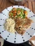 Bife de frango com cuscuz e legumes