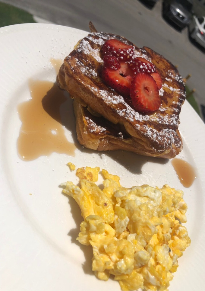 Una foto de French toast