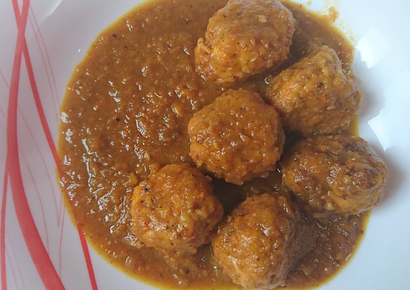 Albóndigas de pollo rellenas