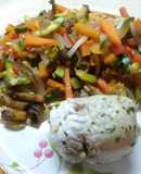 Rolls de merluza a la provenzal con ensalada de verdura