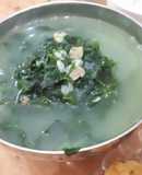 Canh ngao nấu mồng tơi