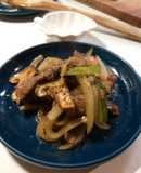 Bò xào nấm hương