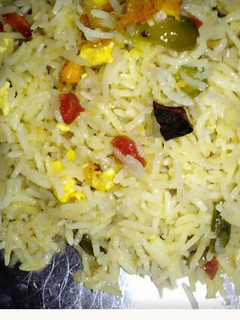 मिक्स्ड फ्राइड राइस (Mixed fried rice recipe in Hindi) रेसिपी मुख्य फोटो