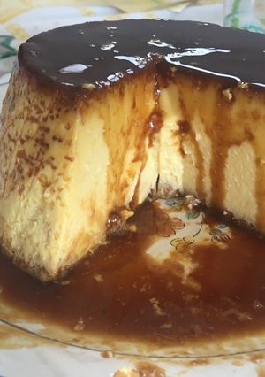Una foto de Flan de queso con nueces