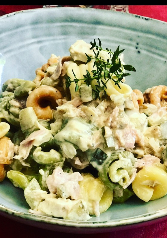 Una foto de Ensalada de pasta estilo alemán