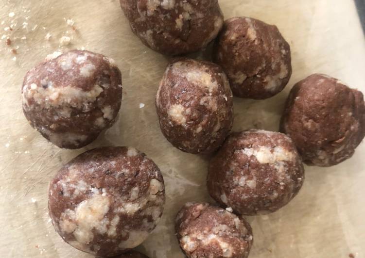 Coconut choco ladoo