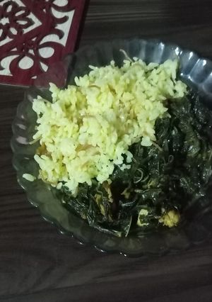 صورة لوصفة ملوخية بالدجاج والأرز