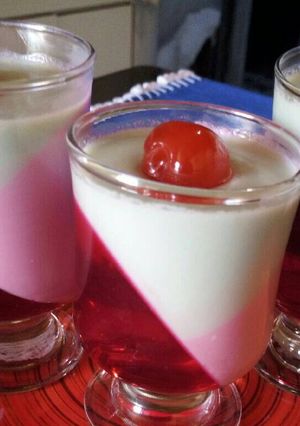 Una foto de Postre tricolor