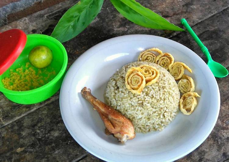 Resep Nasi Goreng Bumbu Cabe Ijo yang Enak Banget
