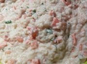Una foto de salmón con risoto