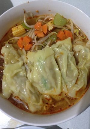 รูปของ เกี้ยวน้ำไก่ไส้แตงกวา
