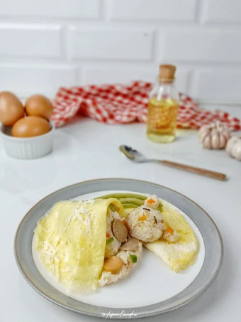 Cara Gampang Menyiapkan Resep Nasi goreng keju selimut telur yang Sempurna Anti Ribet, Mantap Sekali