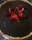 Cheesecake con ganache de chocolate amargo, libre de azúcar
