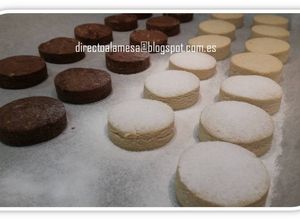Foto principal de Polvorones de almendra (y chocolate)