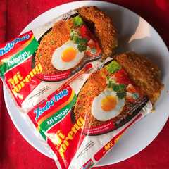 รูปของ Donat indomie