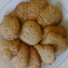 Digestive biscuits/cookies A picture of Digestive biscuits/cookies.