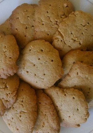 A picture of Digestive biscuits/cookies.