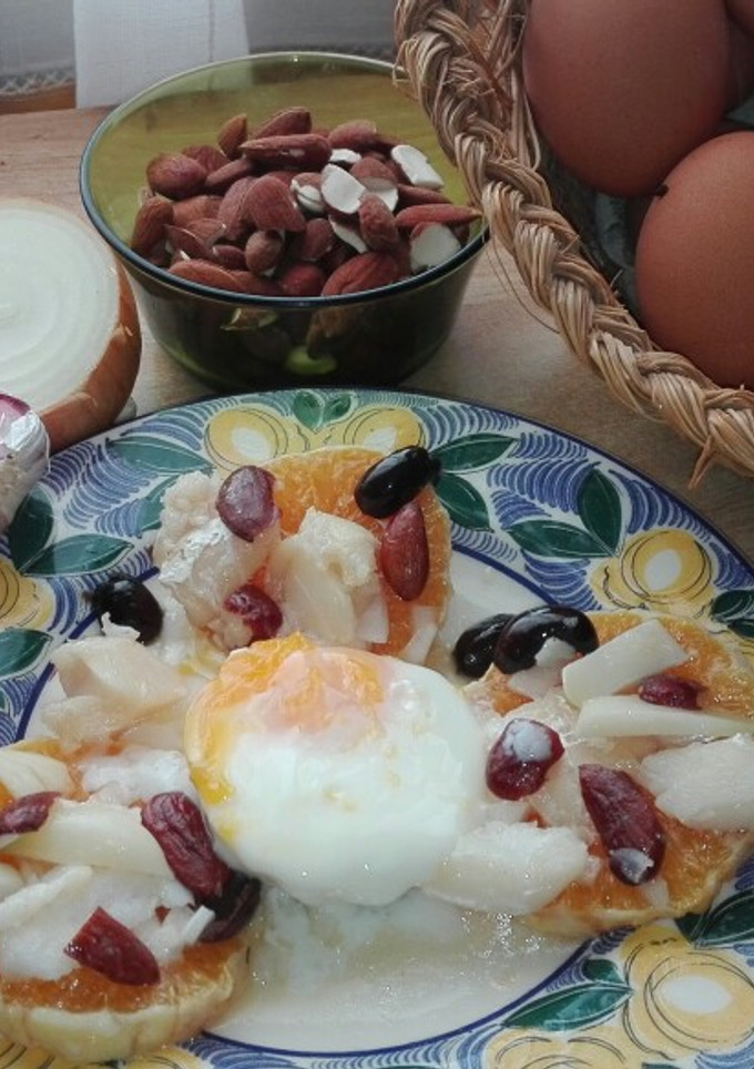 Una foto de Ensalada de naranjas y bacalao