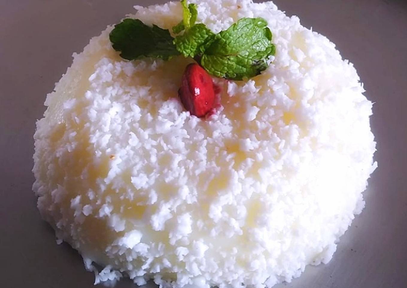 Coconut milk pudding