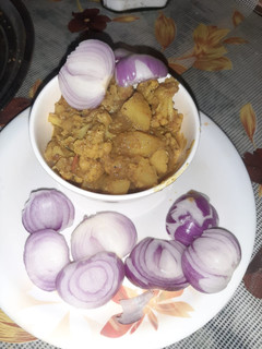 गोभी आलू की सब्जी (Gobhi aloo ki sabzi recipe in hindi) रेसिपी मुख्य फोटो