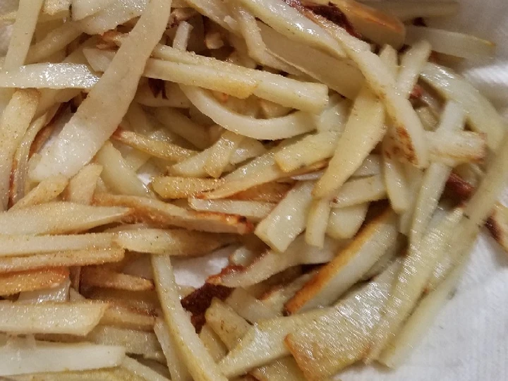 Easy Steps to Prepare Easy homemade french fries the Delicious Can spoil the tongue