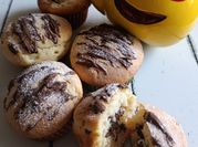 Una foto di muffin nutella con burro