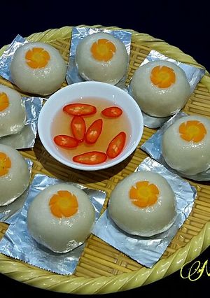 Hình của món Bánh ít trần tôm thịt.