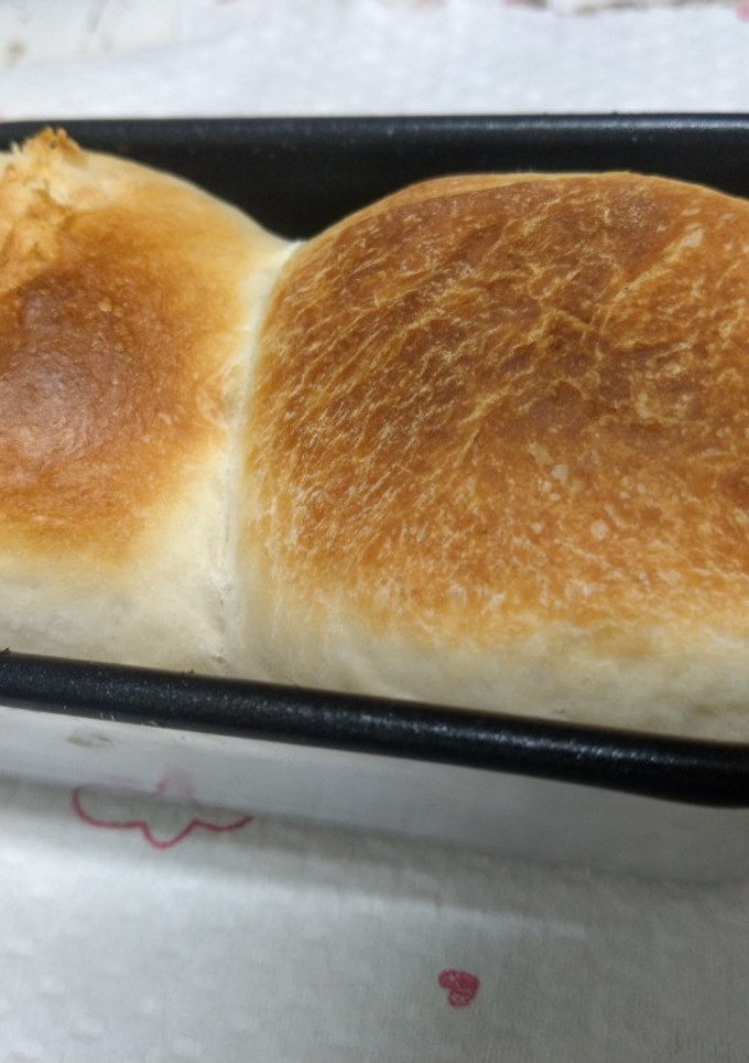 新手使用小烤箱烤出，外酥脆內鬆軟的法式小麵包♥ 的食譜成品照片