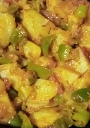 A picture of Aloo aur shimla mirch ki sabji.