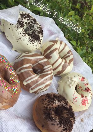 A picture of Glazed doughnuts.
