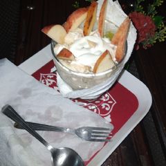 A picture of Creamy fruits chat.
